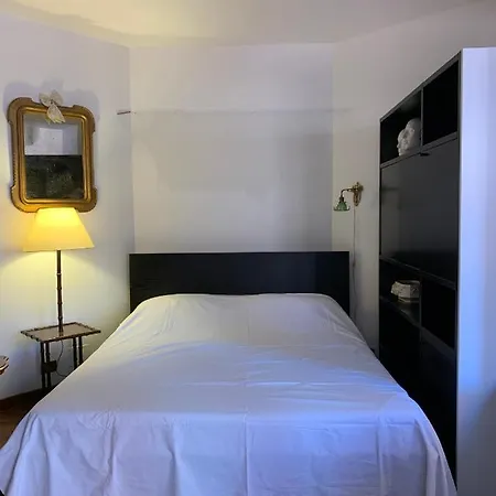 Corte Galluzzi شقة *